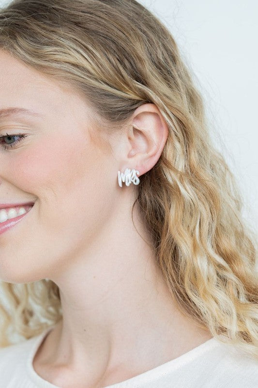 Mrs Me {stud earrings}