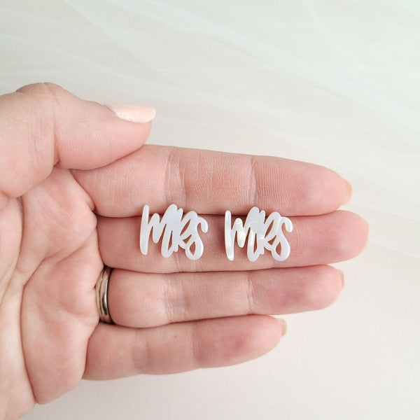 Mrs Me {stud earrings}