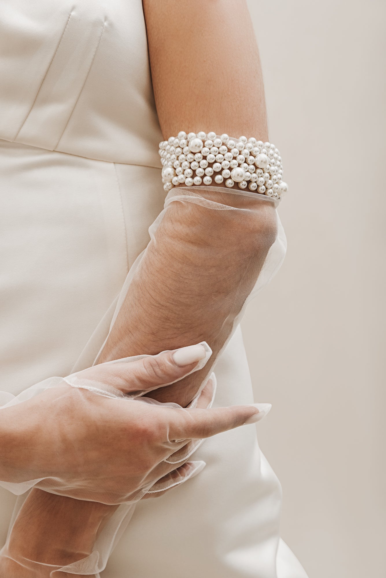 Pretty in pearl cuff gloves
